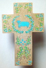 Croix murale petit agneau bleu